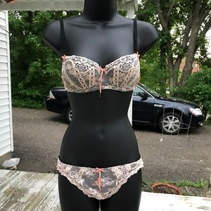 NWOT Heidi Klum bra & 2 pair seamless panties